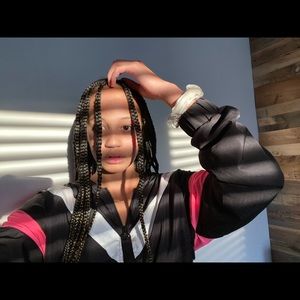 Meet your Posher, Annice